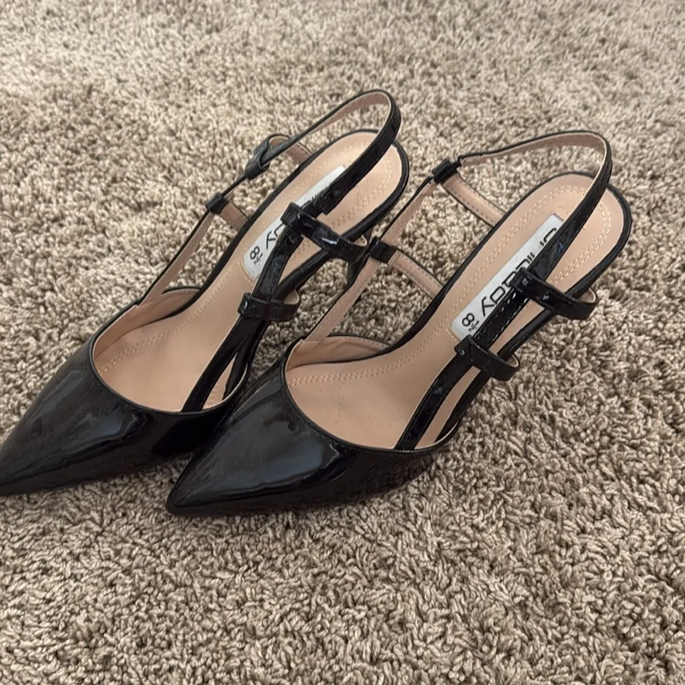 Uniloby heels - Picture 2 of 4